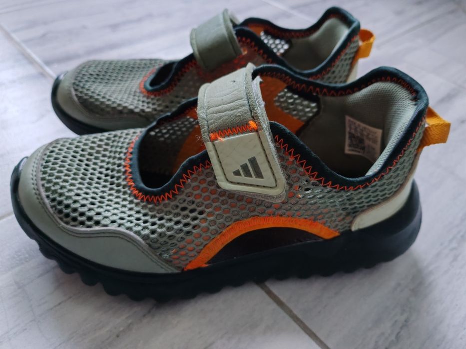 Летни маратонки/ сандали Adidas 33.5