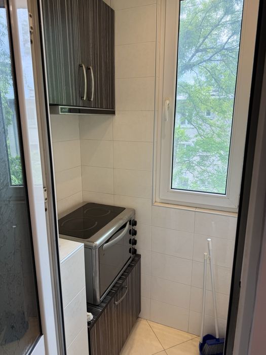 Дава се под наем Едностаен апартамент в Пловдив, Център - 30 кв.м за 350 € - Снимка #15