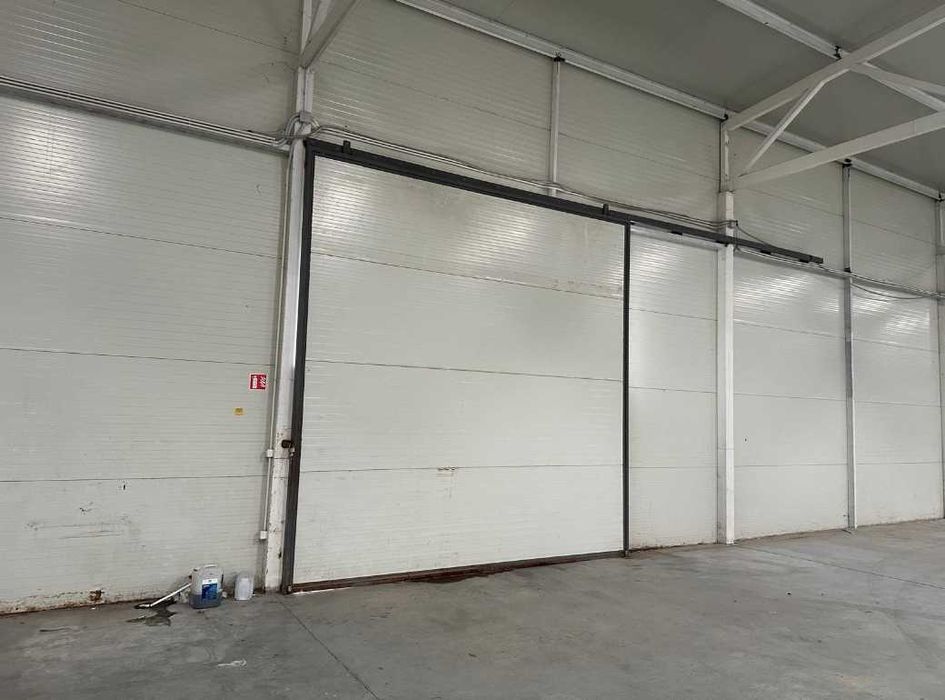 Дава се под наем Склад в Варна, Център - 1100 кв.м за 5984.34 € - Снимка #2