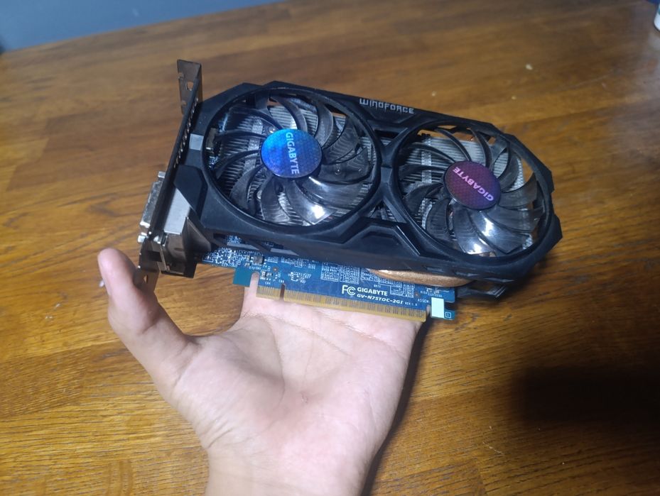 Видеокарта Gigabyte GeForce GTX 750 Ti 2GB (WindForce)
