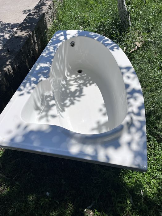 Продаются ванная б/у