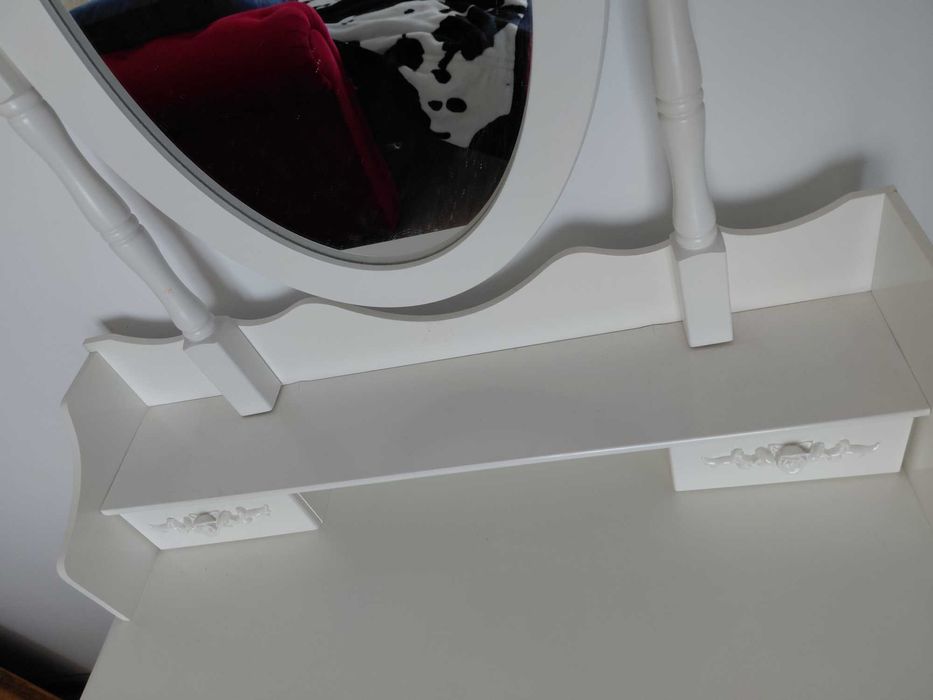 Masa machiaj/gatit mireasa