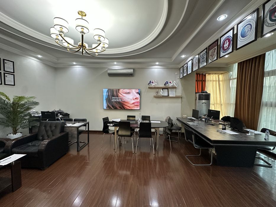 Metro Oybekda 1-Linyada 4-Etajli Ofis 4-etaji Arendaga beriladi