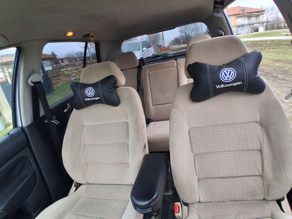 Бежов салон за голф 4