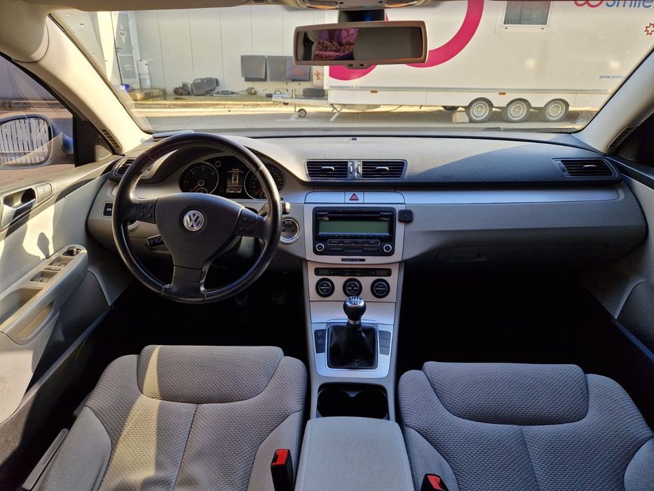 Vând passat b6 confortline