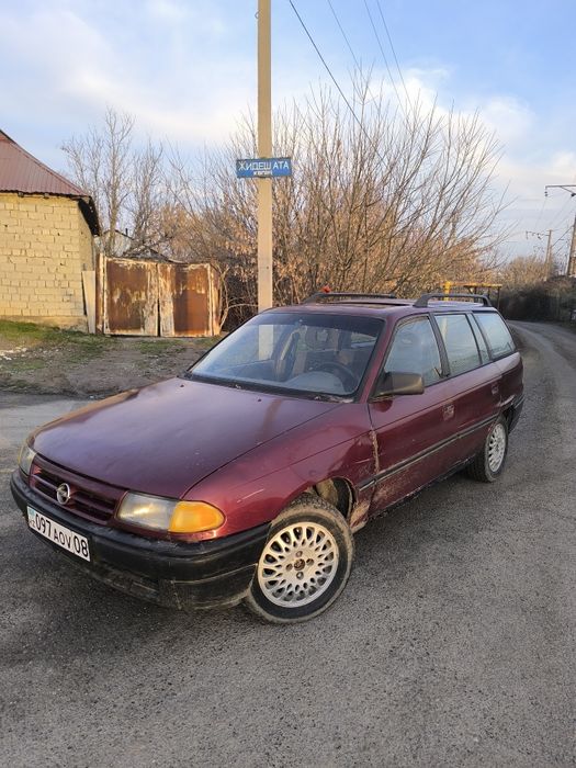 Opel astra универсал