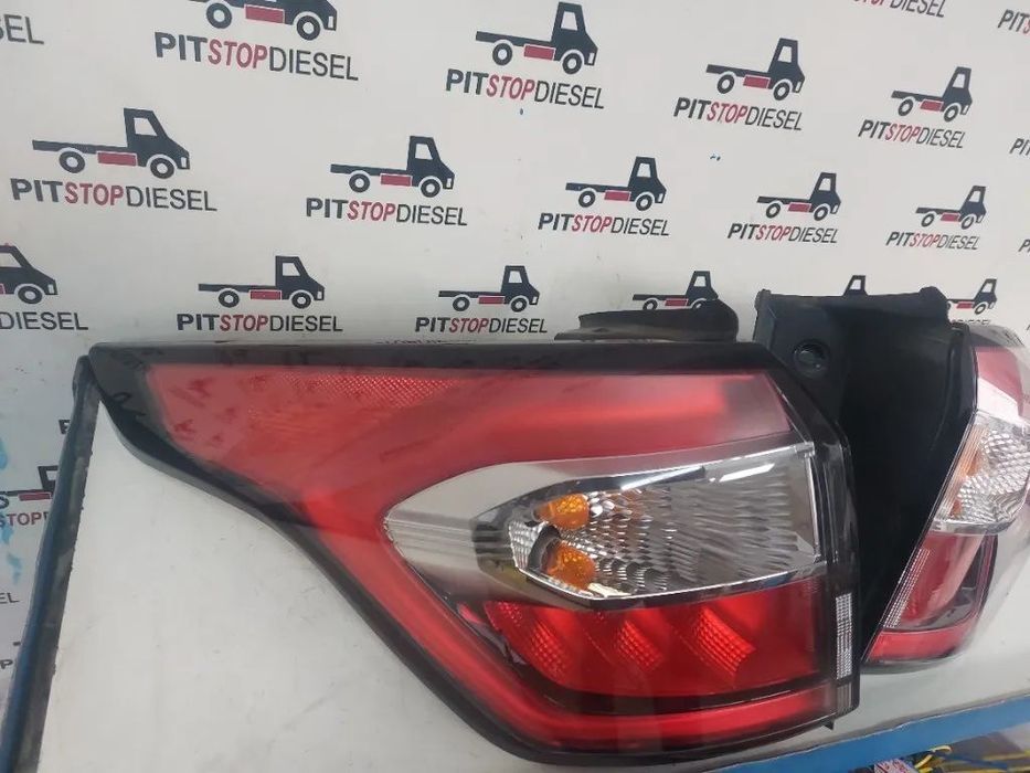 stop dreapta ford kuga 2 2014 2015 2016 2017 2018 2019  gv4113405af  gv4113404ae