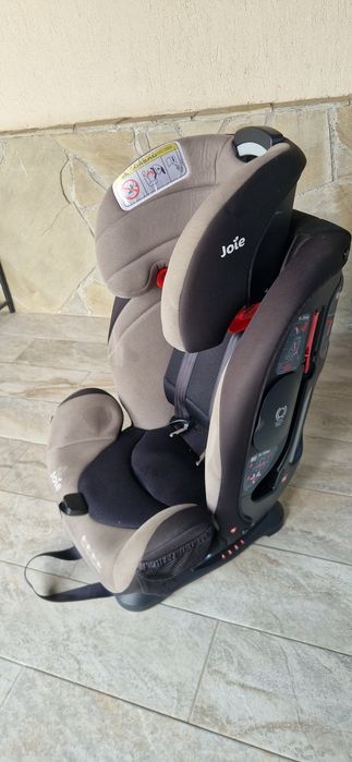 Vând scaun auto Joíe