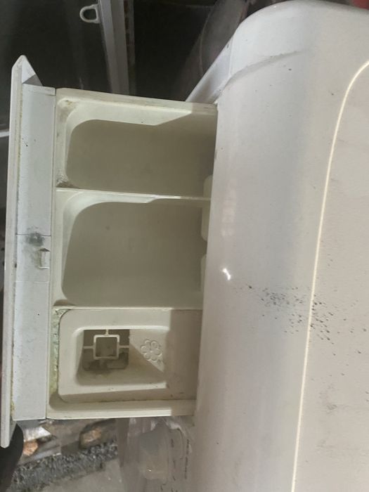 Продам Стиральную машину Indesit