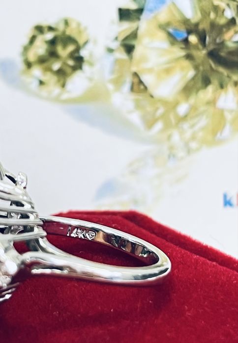 Дамски пръстен бяло злато и диаманти