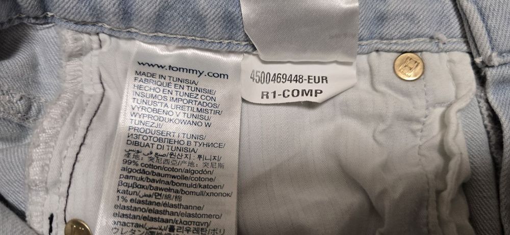 Нови.  Дамски оригинални дънки.  TOMMY HILFIGER