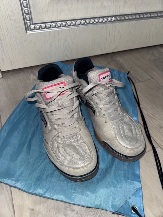 Продам футзалку Joma top flex rebound