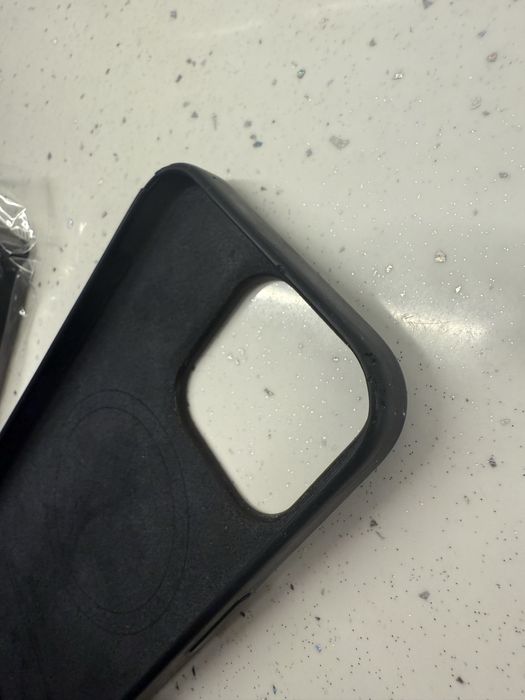 Кейсове Iphone 15 Pro