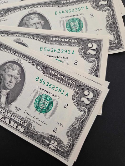 Vând bancnote de 2 Dolari USD 2017 A în stare impecabilă