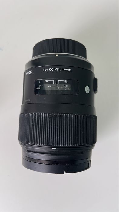 Объектив Sigma 35mm