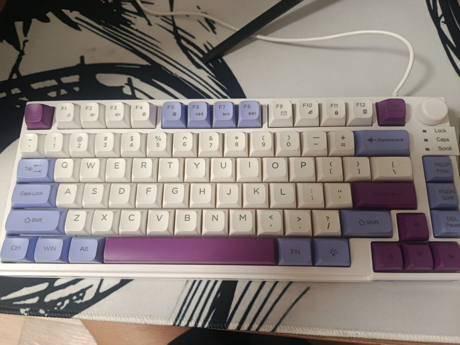 Продам Клаву с подсветкой