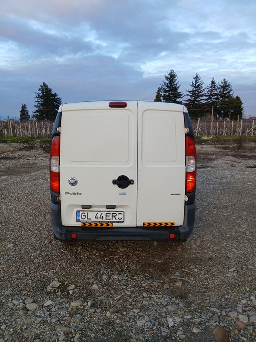 Vând fiat dobloo