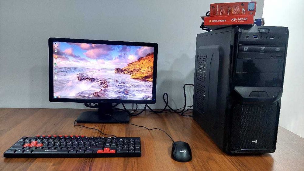 Компьютер в отличном состоянии с монитором 19", клавиатура, мышь.