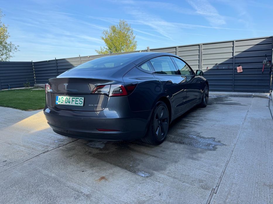 Vand Tesla Model 3 facelift, tva deductibil