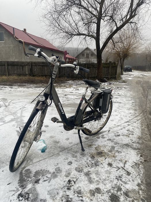 Vand bicicleta electrica sau schimb cu scuter,atv,ps 4