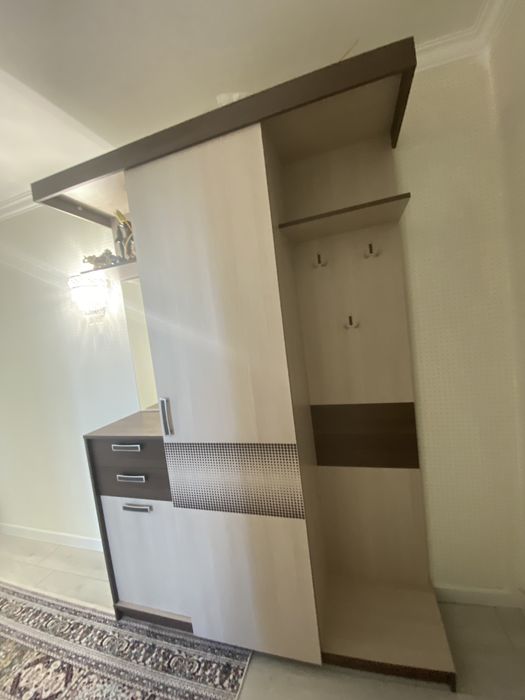 Продаю прихожий гарнитур