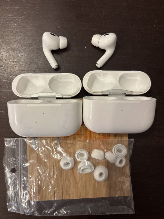Apple Airpods Pro 2 A2698-Lightning