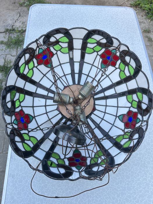 Lampi sticla stil Tiffany