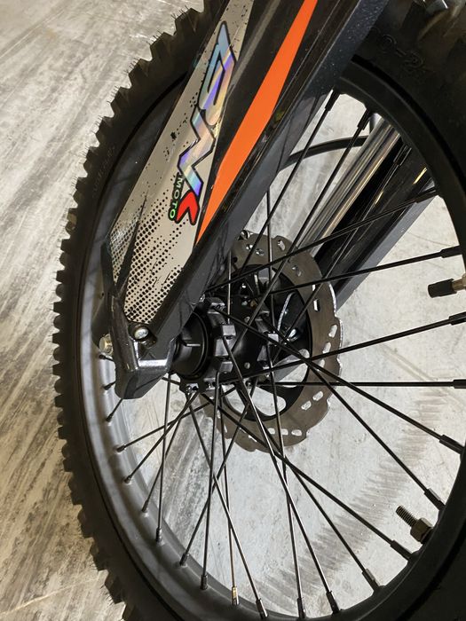 Cross 300cc Bnk moto manual 2 locuri nou cu garantie si livrare in tara