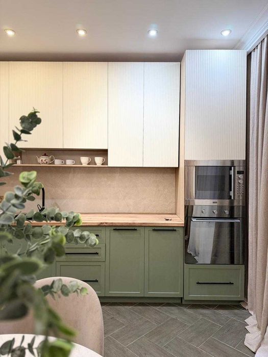 Продается двухкомнатная квартира 100 кв в ипотеку