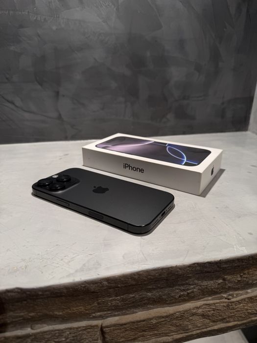КАТО ЧИСТО НОВ Iphone 16 Pro, 100% батерия