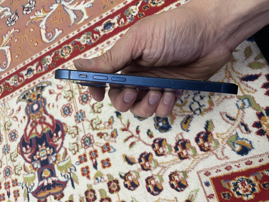 Iphone 12 64GB синий цвет