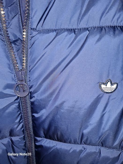 Vând Geacă  Adidas