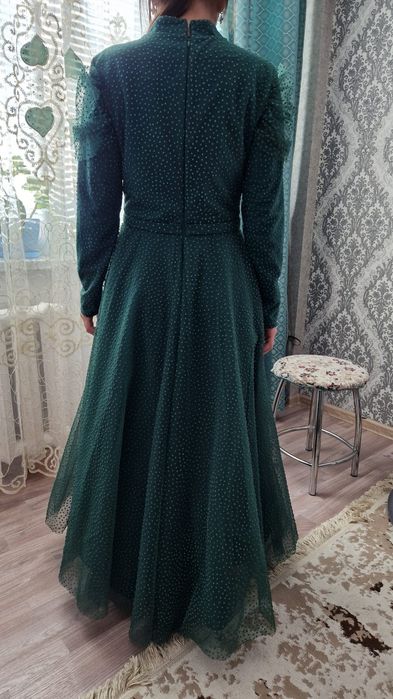 Продаётся вечерние платье