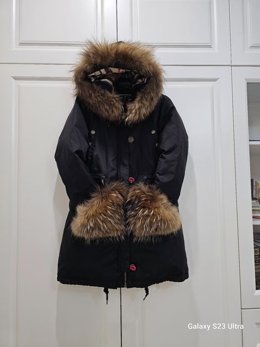 Продам куртку фирменную BURBERRY