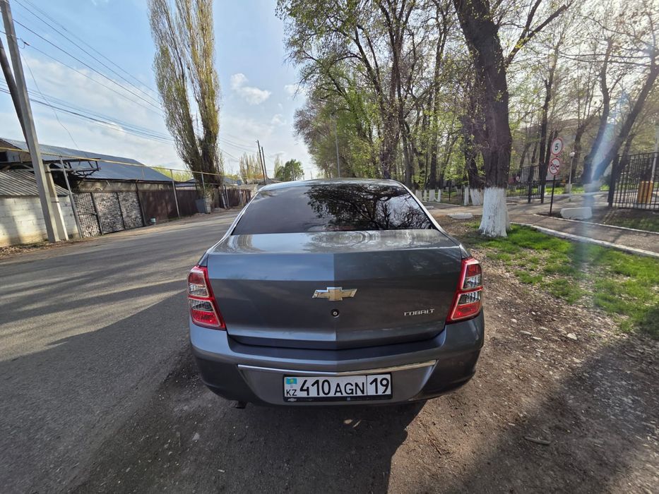 Продам машину срочно