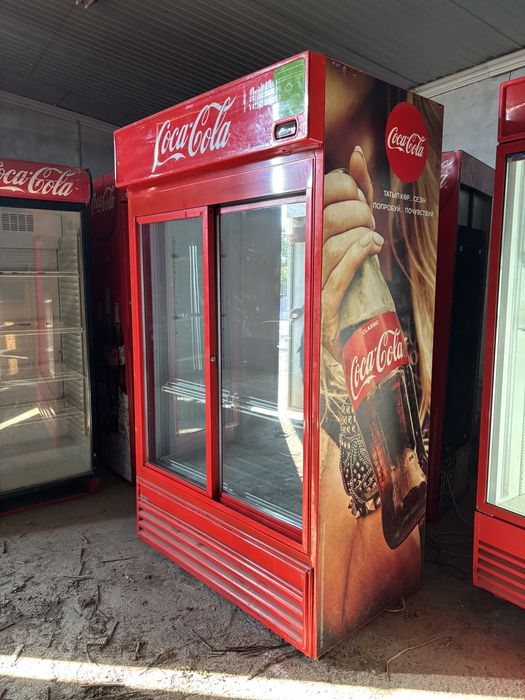 Витринный холодильник