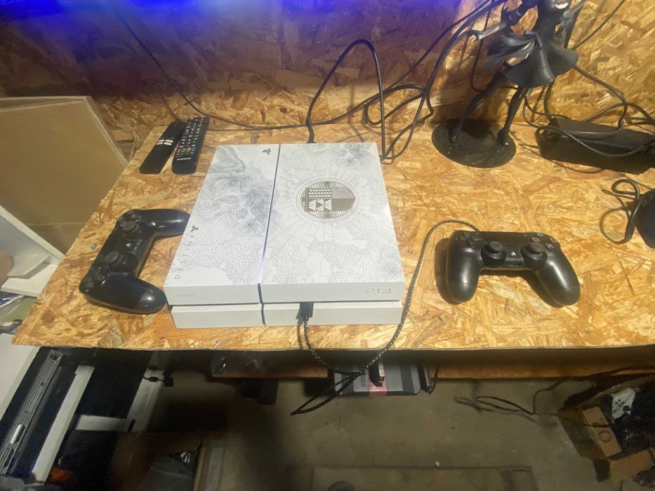 Ps4 1tb/2 джойстика/9.00 BD-JB Lapse с записанными играми