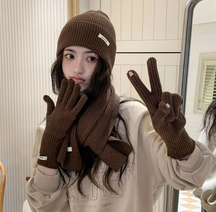 Набор (шапка, шарф, перчатка)