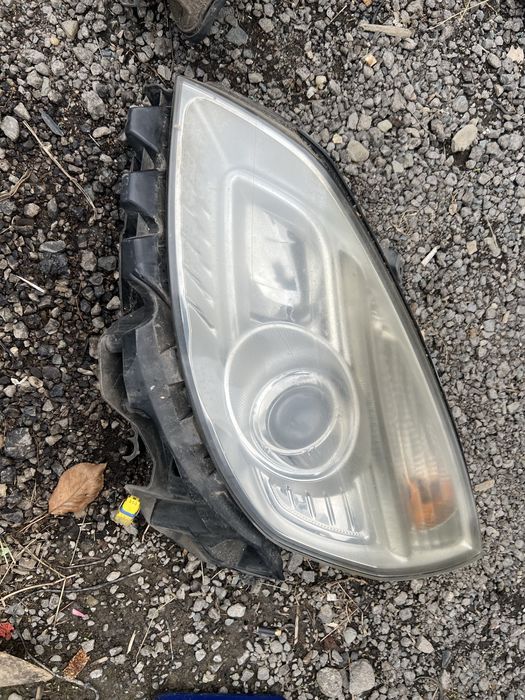 Far renault scenic