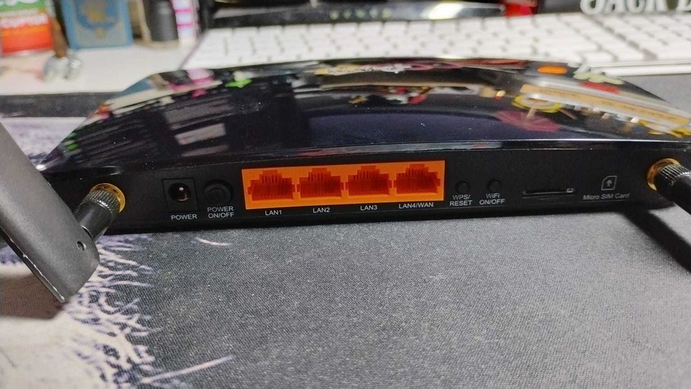 TP-LINK 4GLTE router model Archer MR200