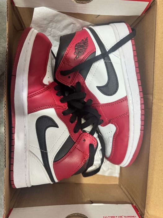 Продам кроссовки Джордан