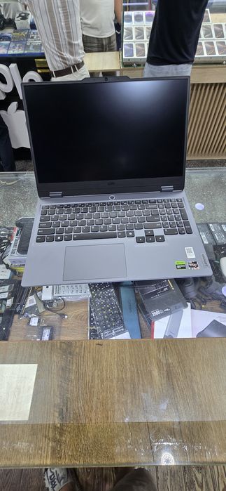 Lenovo LOQ 15ARP9
