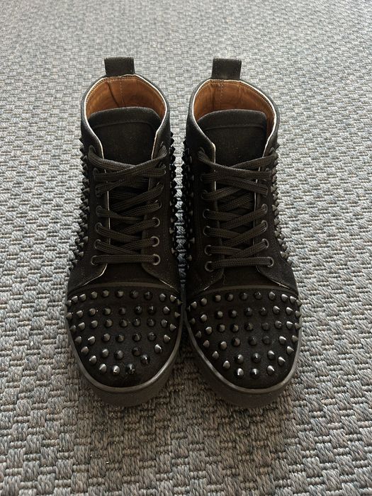 Adidași Christian Louboutin negri cu ținte – mărimea 41