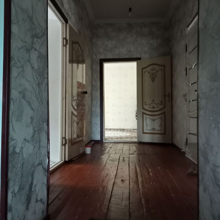 Баҳасы 250млн сум
5ханалы + коридор, кухн