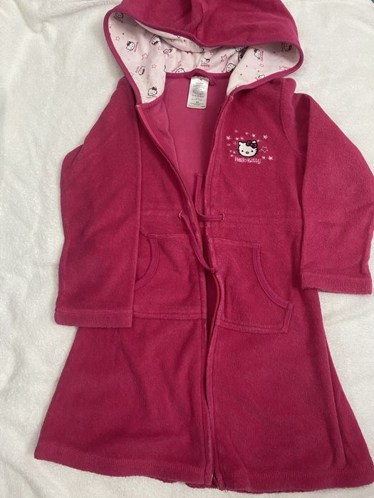 Детские вещи на девочку, школьная форма, платья