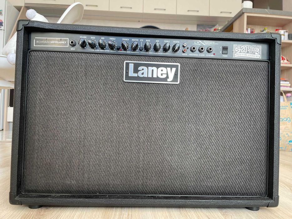Laney LX120RT 120W 2×12″ китарен комбо усилвател — отлично състояние