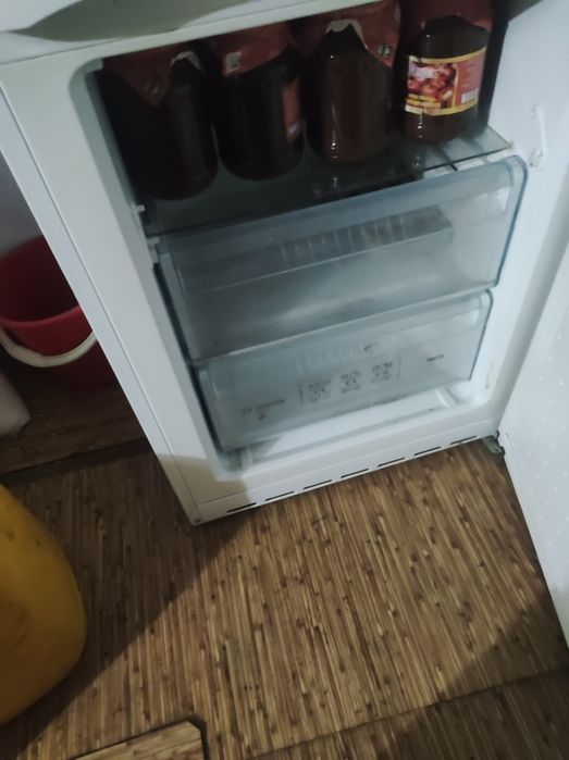 Продам холодильник срочно!