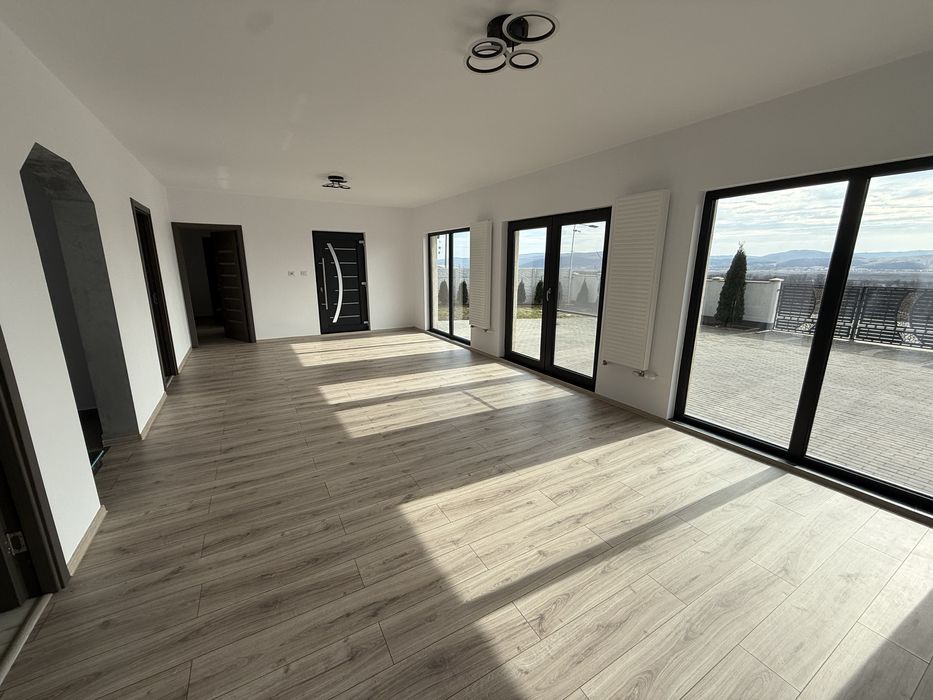 Casa constructie 2024, teren 1000 mp