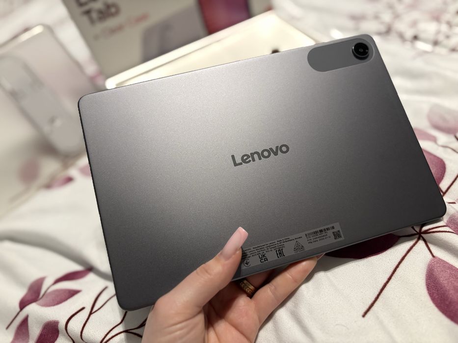 Tableta LENOVO Tab, 10.1", 128GB 4GB RAM Wi-Fi Luna Grey + Clear Case