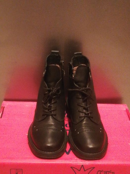 Продам обувь сапоги ботинки